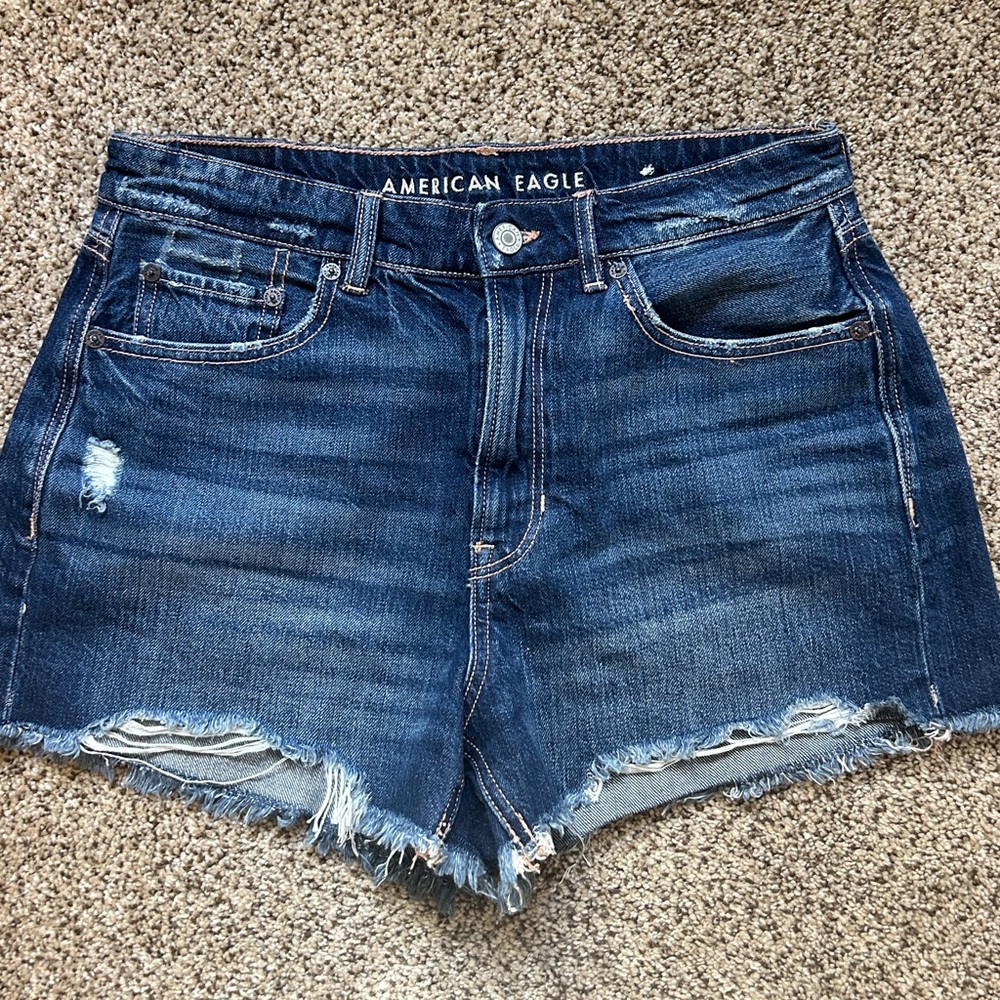 American Eagle shorts! Size 6